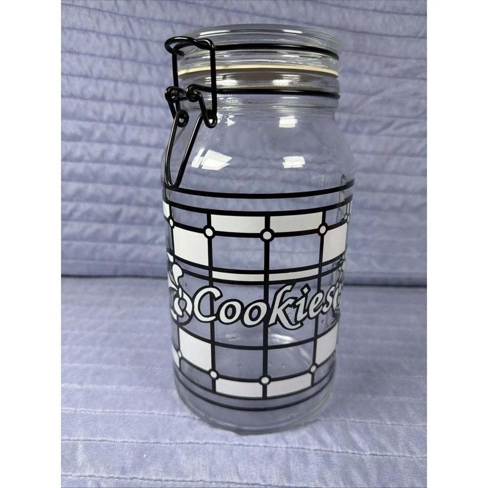 1990 Anchor Hocking Cookie Canister With locking Lid Glass Jar